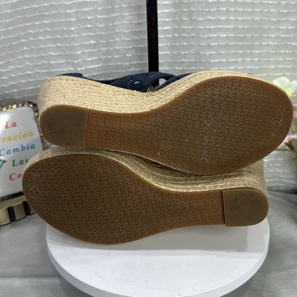 (S7) Michael Kors Damita Floral Embroidered Denim Wedge Sandals, Size 8 M - Picture 6 of 11